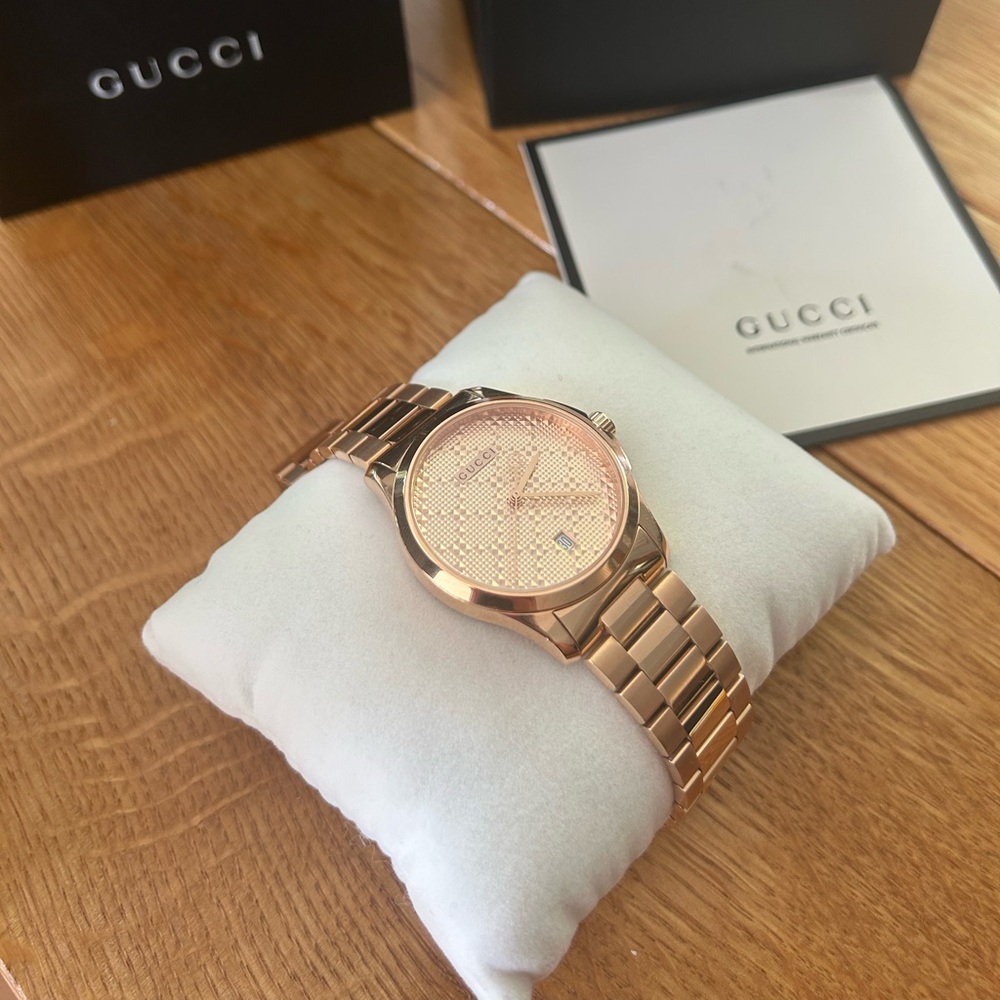 BRAND NEW Authentic Gucci Rosegold Watch
